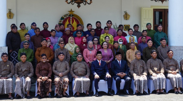 Peringatan HUT ke-270 DIY, Sri Sultan HB X minta masyarakat jadi subyek pembangunan Peringatan HUT ke-270 DIY, Sri Sultan HB X minta masyarakat jadi subyek pembangunan