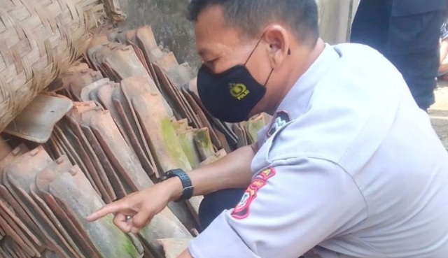 Polisi kembangkan kasus penemuan jasad bayi di Bunisari-Cianjur Polisi kembangkan kasus penemuan jasad bayi di Bunisari-Cianjur