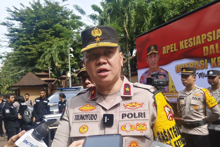 Polri gelar apel pasukan Operasi Ketupat 2025 pada Kamis Polri gelar apel pasukan Operasi Ketupat 2025 pada Kamis