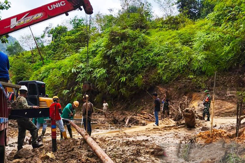 Pemulihan listrik di Nagari Galugua terkendala akses jalan