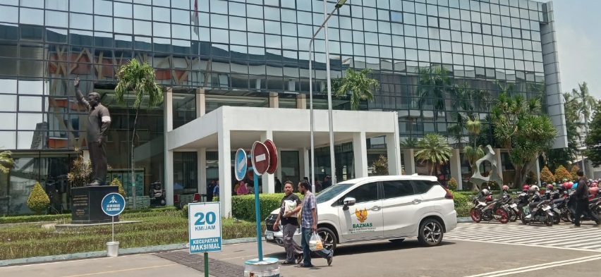 Mantan buruh PT Sritex dijanjikan kembali bekerja setelah Idil Fitri Mantan buruh PT Sritex dijanjikan kembali bekerja setelah Idil Fitri