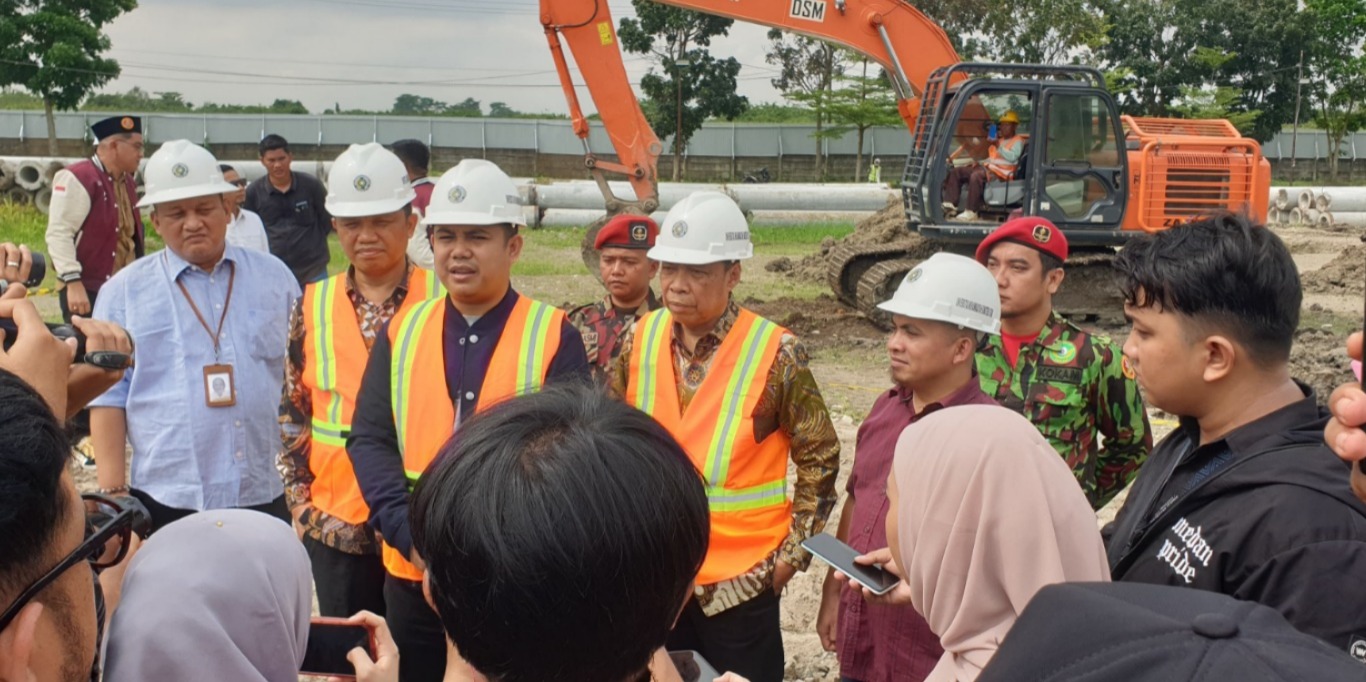 Wamen Pelindungan Pekerja Migran Indonesia tinjau arena Muktamar Muhammadiyah 2027 Wamen Pelindungan Pekerja Migran Indonesia tinjau arena Muktamar Muhammadiyah 2027