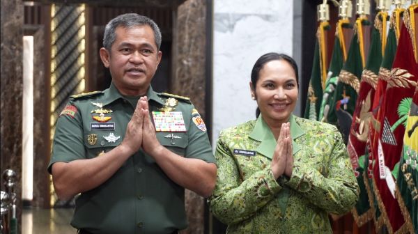 Kasad dan Ketum Persit : Idul Fitri 1446 H, momen saling memaafkan Kasad dan Ketum Persit : Idul Fitri 1446 H, momen saling memaafkan