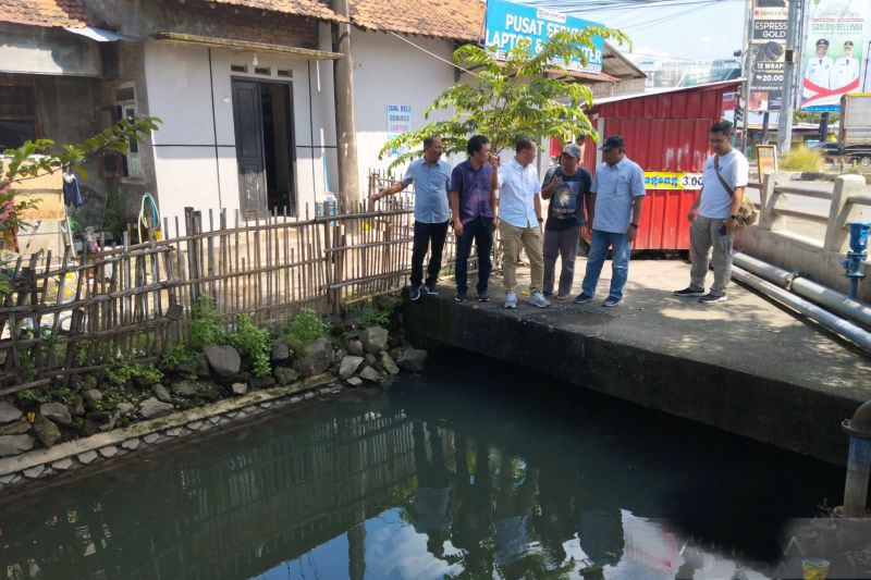 Pemkab Kudus perbaiki semua saluran air tersumbat cegah banjir