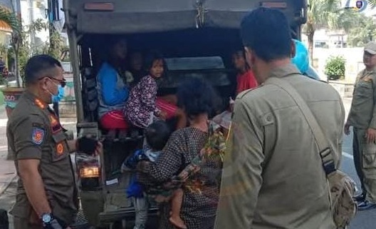 Belasan PGOT diamankan Satpol PP Kudus, dua diantaranya balita Belasan PGOT diamankan Satpol PP Kudus, dua diantaranya balita