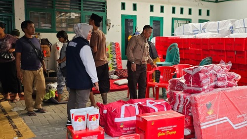 Kemensos salurkan bantuan untuk korban banjir Jakarta