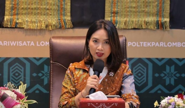Wamenpar menilai lulusan pariwisata punya peluang di kancah dunia Wamenpar menilai lulusan pariwisata punya peluang di kancah dunia
