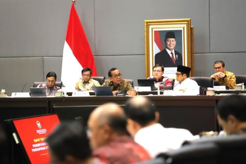 Menko PMK: hapus kemiskinan ekstrim melalui pendidikan dan kesehatan Menko PMK: hapus kemiskinan ekstrim melalui pendidikan dan kesehatan