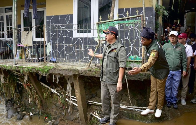 BNPB: Pemulihan akses jalan di Bogor selesai sebelum Idul Fitri BNPB: Pemulihan akses jalan di Bogor selesai sebelum Idul Fitri