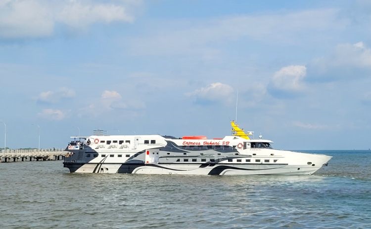 Kapal cepat mudik gratis Situbondo-Madura terakhir angkut 355 orang Kapal cepat mudik gratis Situbondo-Madura terakhir angkut 355 orang