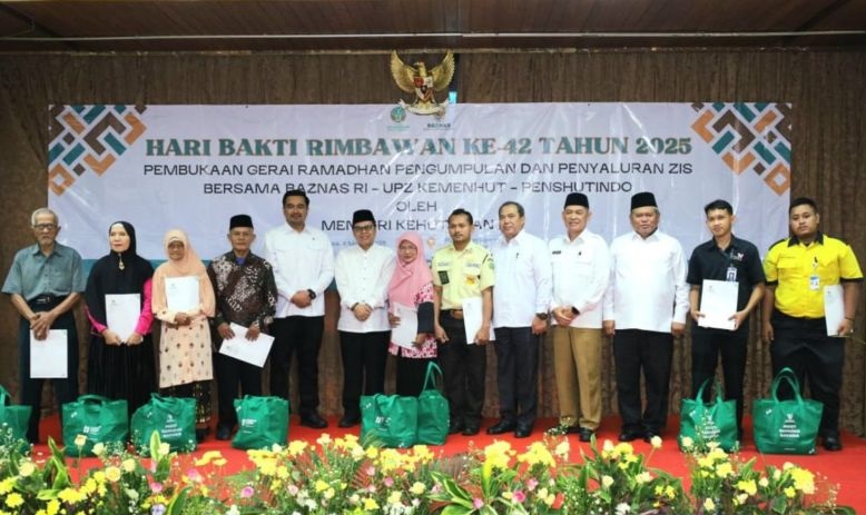 Wakil Menteri dan pegawai Kemenhut tunaikan zakat fitrah lewat Baznas Wakil Menteri dan pegawai Kemenhut tunaikan zakat fitrah lewat Baznas