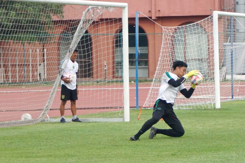 Munster beri dukungan kepada Ernando yang dipanggil Timnas Indonesia Munster beri dukungan kepada Ernando yang dipanggil Timnas Indonesia