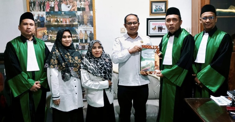 PPID Kanwil Kemenag Sumut serahkan laporan tahunan ke Komisi Informasi Sumut PPID Kanwil Kemenag Sumut serahkan laporan tahunan ke Komisi Informasi Sumut