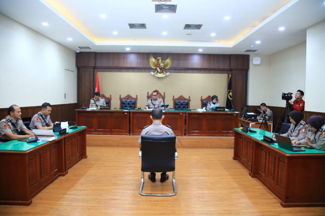 Polri tegaskan tindaklanjuti kasus AKBP FWLS: Sidang kode etik terus lanjut  Polri tegaskan tindaklanjuti kasus AKBP FWLS: Sidang kode etik terus lanjut Â