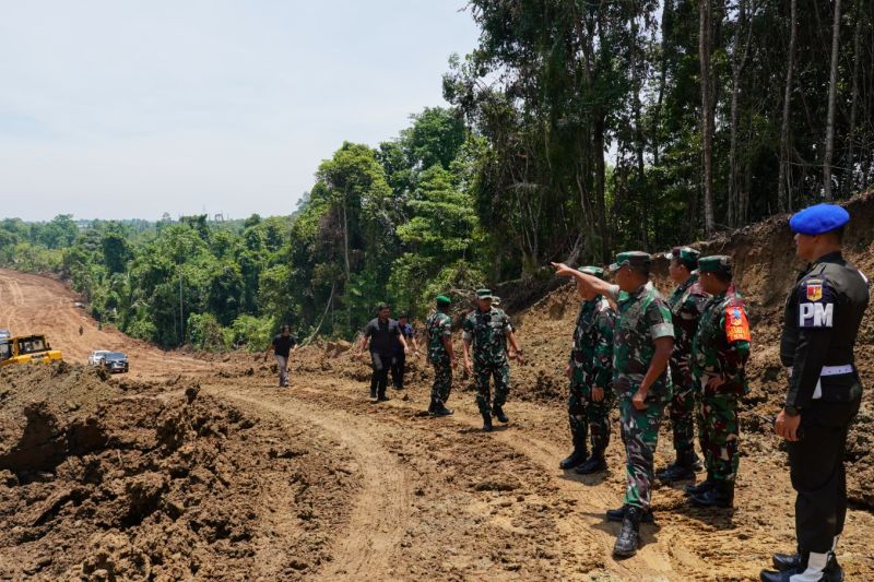 TMMD Kodim Morowali fokus pembukaan jalan sepanjang 9,6 kilometer TMMD Kodim Morowali fokus pembukaan jalan sepanjang 9,6 kilometer