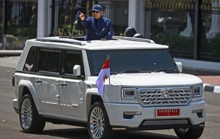 Ini sederet kiprah Maung, mobil dinas Presiden hingga dipakai Paus Fransiskus Ini sederet kiprah Maung, mobil dinas Presiden hingga dipakai Paus Fransiskus