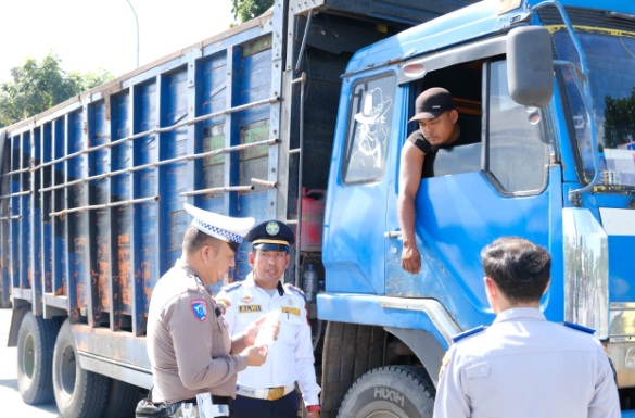 PT Jasamarga Kualanamu Tol gelar operasi kendaraan ODOL PT Jasamarga Kualanamu Tol gelar operasi kendaraan ODOL