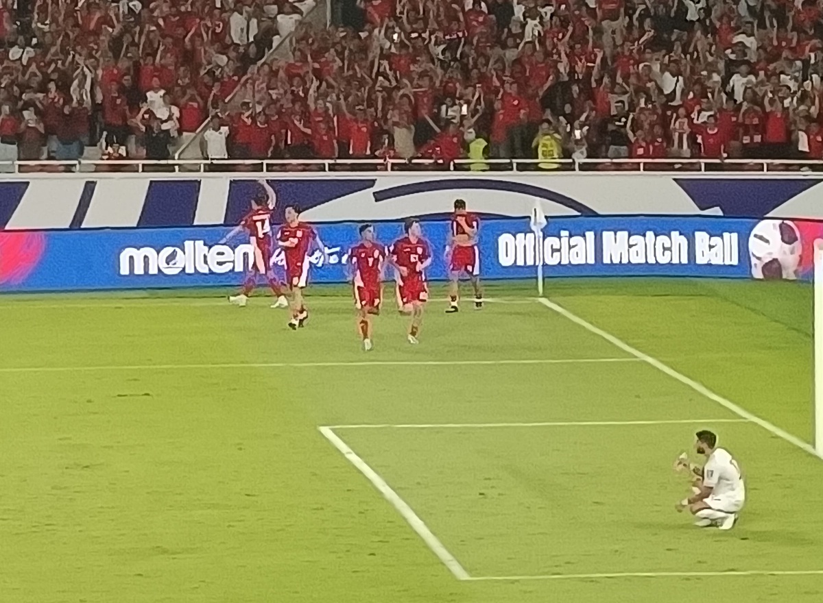 Babak Pertama: Indonesia unggul 1-0 atas Bahrain lewat gol Romeny Babak Pertama: Indonesia unggul 1-0 atas Bahrain lewat gol Romeny