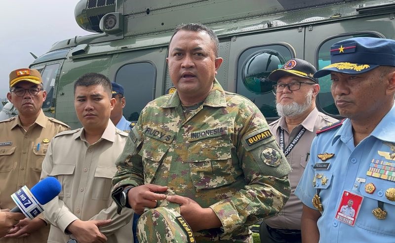 Bupati Bogor pantau penanganan lumpur Bojongkulur dari udara Bupati Bogor pantau penanganan lumpur Bojongkulur dari udara