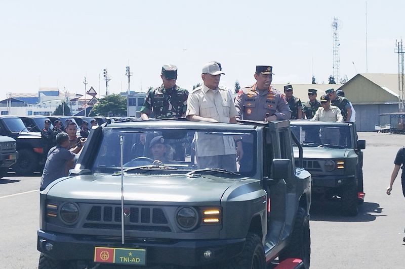 Menhan: Babinsa hingga Bhabinkamtibmas akan gunakan Pindad Maung Menhan: Babinsa hingga Bhabinkamtibmas akan gunakan Pindad Maung