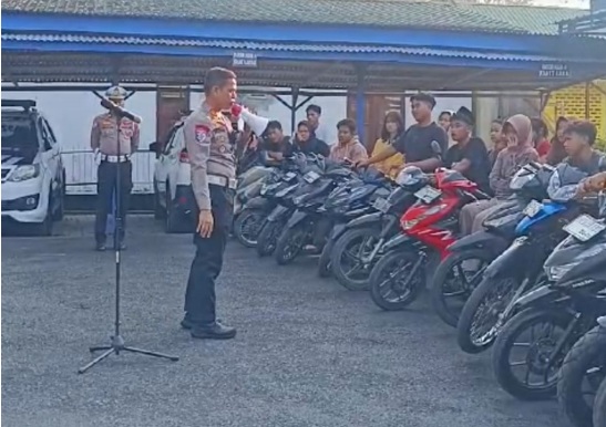 Jaga kekhusyukan ibadah, Sat Lantas Polres Langkat amankan 15 unit sepeda motor Jaga kekhusyukan ibadah, Sat Lantas Polres Langkat amankan 15 unit sepeda motor