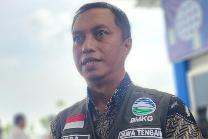 BMKG ingatkan potensi cuaca ekstrim saat puncak arus mudik di Jateng BMKG ingatkan potensi cuaca ekstrim saat puncak arus mudik di Jateng