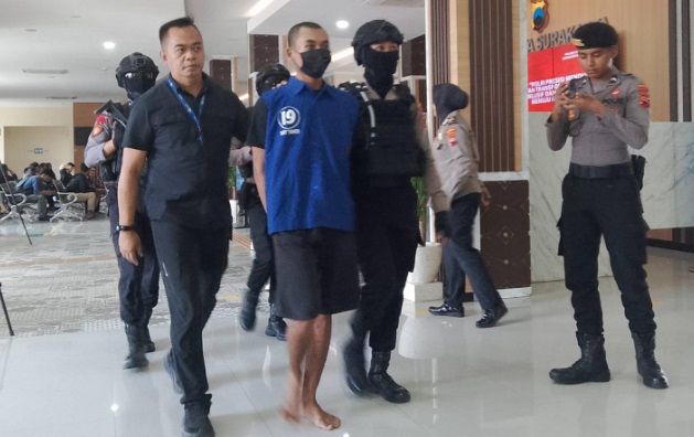 Kenalan berujung cemburu, pemuda lakukan kekerasan seksual pada pacar hingga hamil Kenalan berujung cemburu, pemuda lakukan kekerasan seksual pada pacar hingga hamil