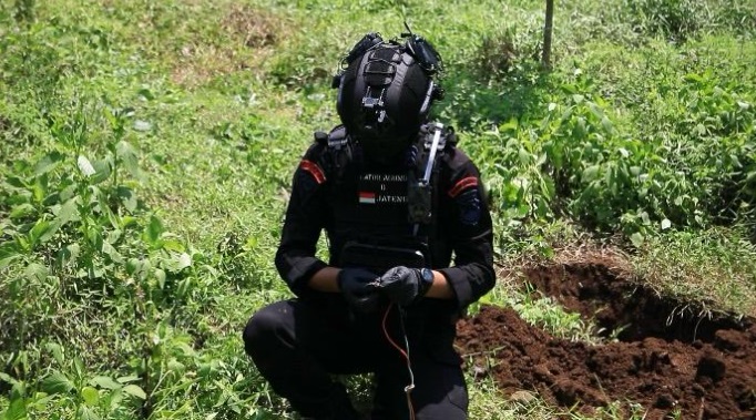 Warga Salatiga temukan granat aktif, dikira harta karun Warga Salatiga temukan granat aktif, dikira harta karun