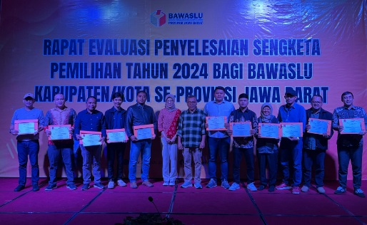 Bawaslu Kota Bekasi raih penghargaan atasi sengketa Pilkada 2024 Bawaslu Kota Bekasi raih penghargaan atasi sengketa Pilkada 2024