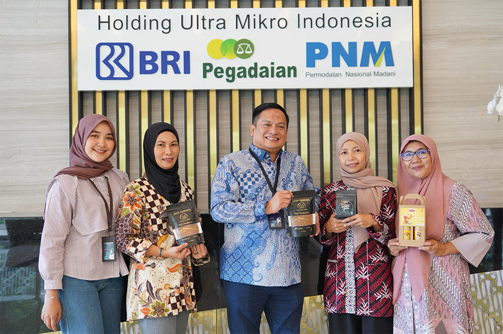 Penjual kopi kaki lima rasakan dampak signifikan setelah gabung dengan PNM Mekaar