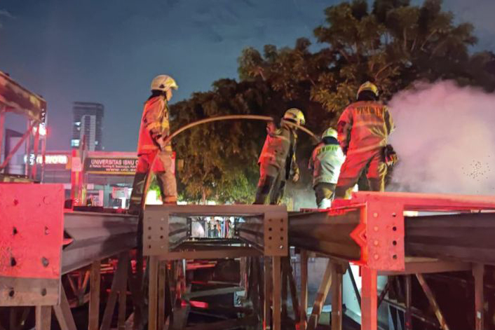 Kerugian akibat kebakaran proyek LRT di Jaktim capai Rp10 juta