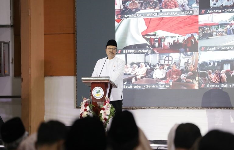 Mensos imbau jajarannya tingkatkan kepedulian sesama selama Ramadan Mensos imbau jajarannya tingkatkan kepedulian sesama selama Ramadan