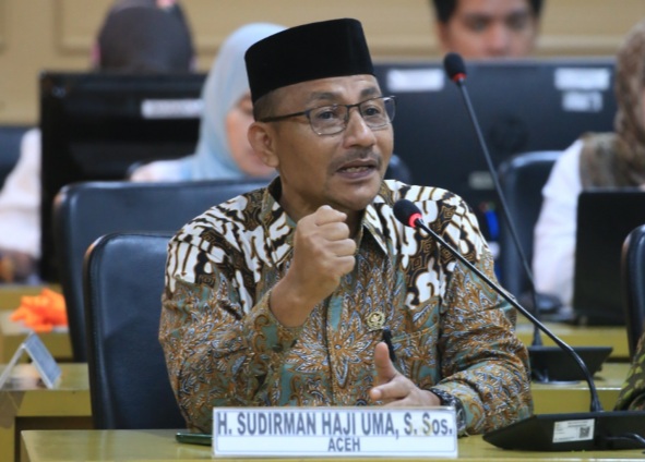 Haji Uma: Pemerintah harus perhatikan kesejahteraan perangkat desa Haji Uma: Pemerintah harus perhatikan kesejahteraan perangkat desa
