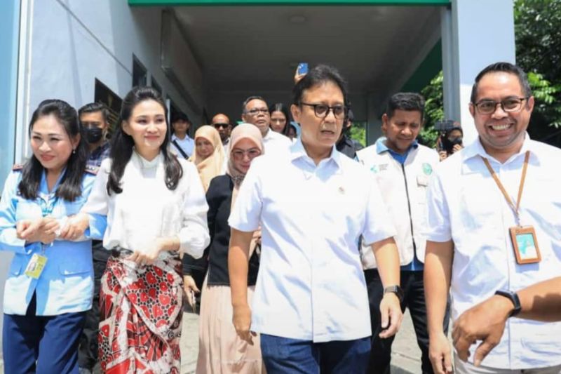 Menkes Budi Gunadi kunjungi RSUD Chasan Boesoirie Ternate Menkes Budi Gunadi kunjungi RSUD Chasan Boesoirie Ternate