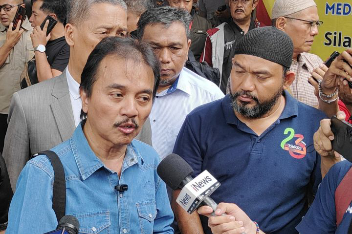 Roy Suryo penuhi undangan klarifikasi soal tuduhan ijazah palsu Jokowi Roy Suryo penuhi undangan klarifikasi soal tuduhan ijazah palsu Jokowi