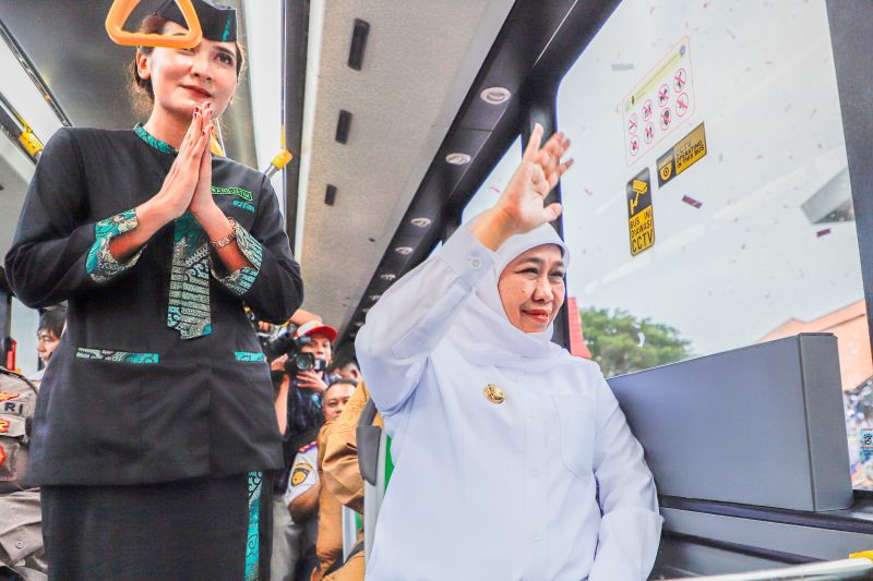 Bus Trans Jatim Koridor VI Mojokerto-Sidoarjo resmi beroperasi Bus Trans Jatim Koridor VI Mojokerto-Sidoarjo resmi beroperasi
