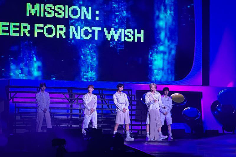 NCT WISH buka konser perdana di Jakarta dengan WISH