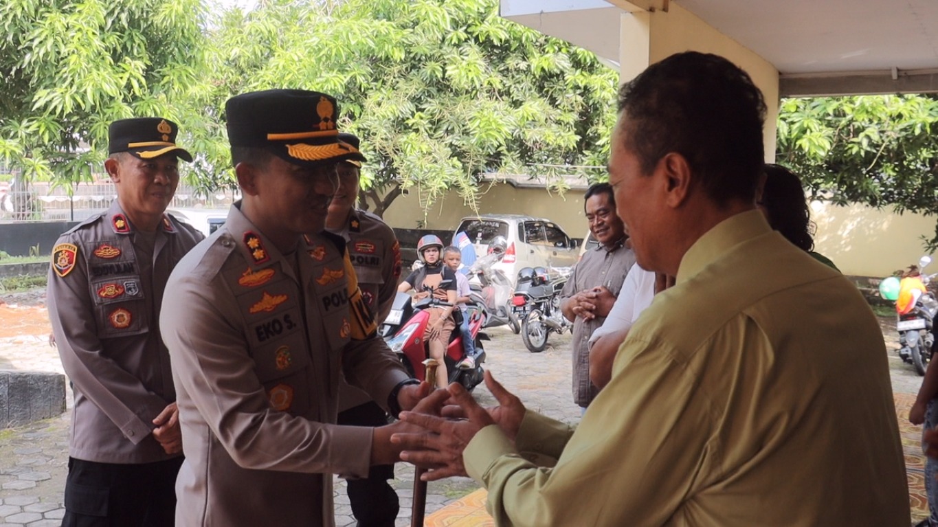 Amankan ibadah kenaikan Yesus Kristus, Kapolres Pemalang patroli dan sapa langsung jemaat di Gereja