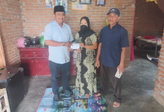Legislator bantu lunasi tunggakan BPJS warga Secanggang yang hendak operasi Legislator bantu lunasi tunggakan BPJS warga Secanggang yang hendak operasi