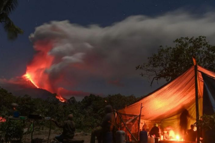 BNPB janjikan bangun 500 hunian tetap untuk korban erupsi Lewotobi BNPB janjikan bangun 500 hunian tetap untuk korban erupsi Lewotobi