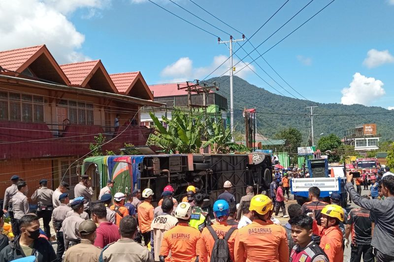 Kapolda: 12 orang tewas akibat kecelakaan bus ALS di Padang Panjang