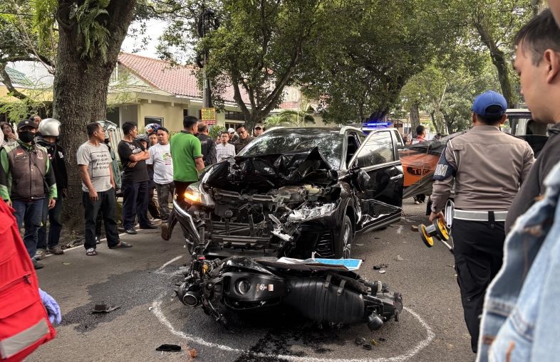 Polisi tetapkan pengemudi tabrak pelajar di Bandung sebagai tersangka Polisi tetapkan pengemudi tabrak pelajar di Bandung sebagai tersangka