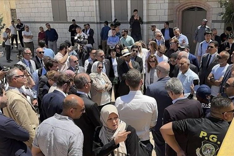 Israel hadang kunjungan menlu negara Arab ke Tepi Barat Israel hadang kunjungan menlu negara Arab ke Tepi Barat