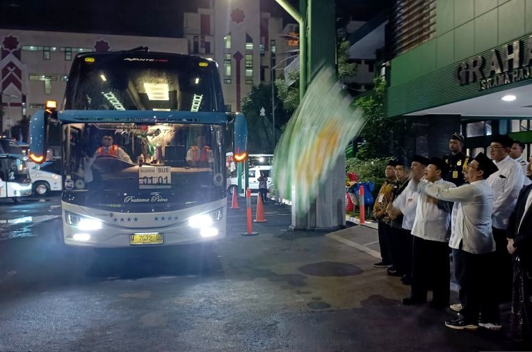 PPIH Surabaya cek ulang administrasi JCH sebelum berangkat PPIH Surabaya cek ulang administrasi JCH sebelum berangkat