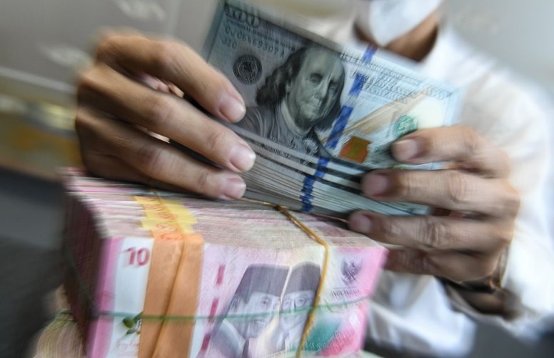 Rupiah pada Selasa menguat jadi Rp16.425 per dolar AS Rupiah pada Selasa menguat jadi Rp16.425 per dolar AS
