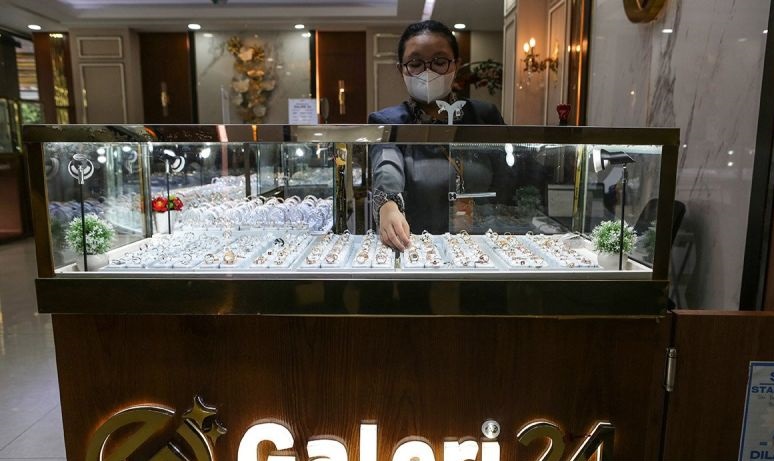 Harga emas di Pegadaian kompak meroket pada 17 Mei