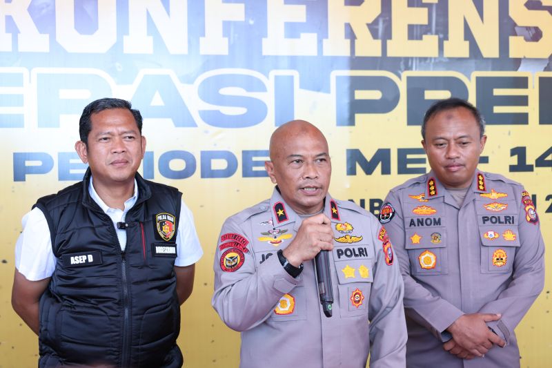 Polisi telah tangkap kembali enam tahanan Polres Kampar yang kabur Polisi telah tangkap kembali enam tahanan Polres Kampar yang kabur