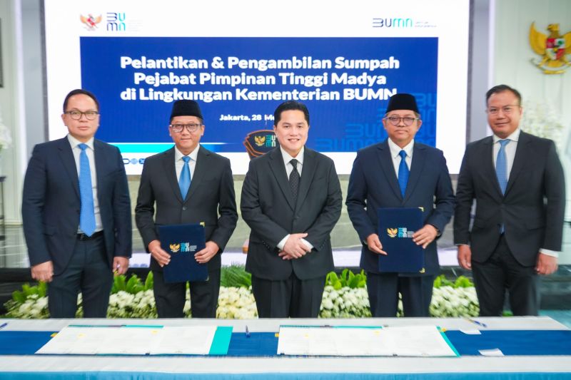 Erick Thohir lantik dua pejabat untuk memperkuat BUMN era baru Erick Thohir lantik dua pejabat untuk memperkuat BUMN era baru