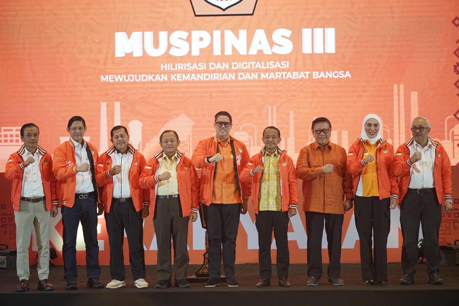 Bahlil Lahadalia dinobatkan sebagai anggota kehormatan Kosgoro 1957