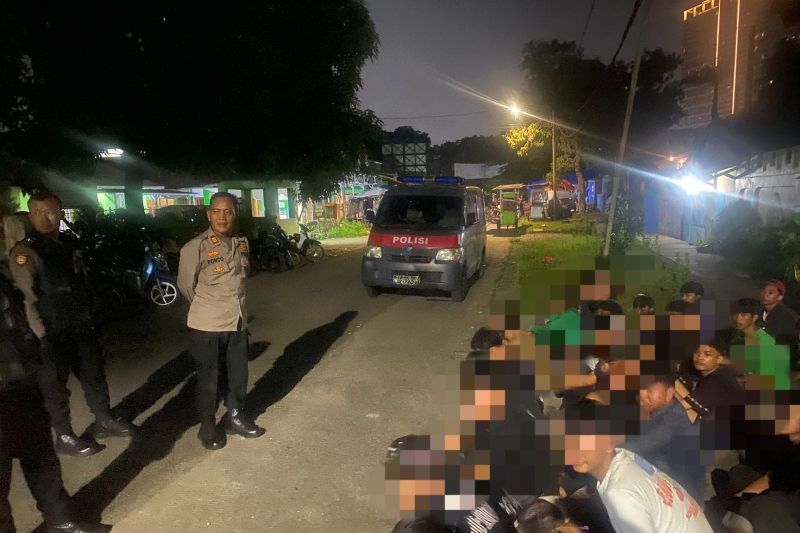 Polisi beri pembinaan khusus pada 46 remaja ditangkap hendak tawuran Polisi beri pembinaan khusus pada 46 remaja ditangkap hendak tawuran